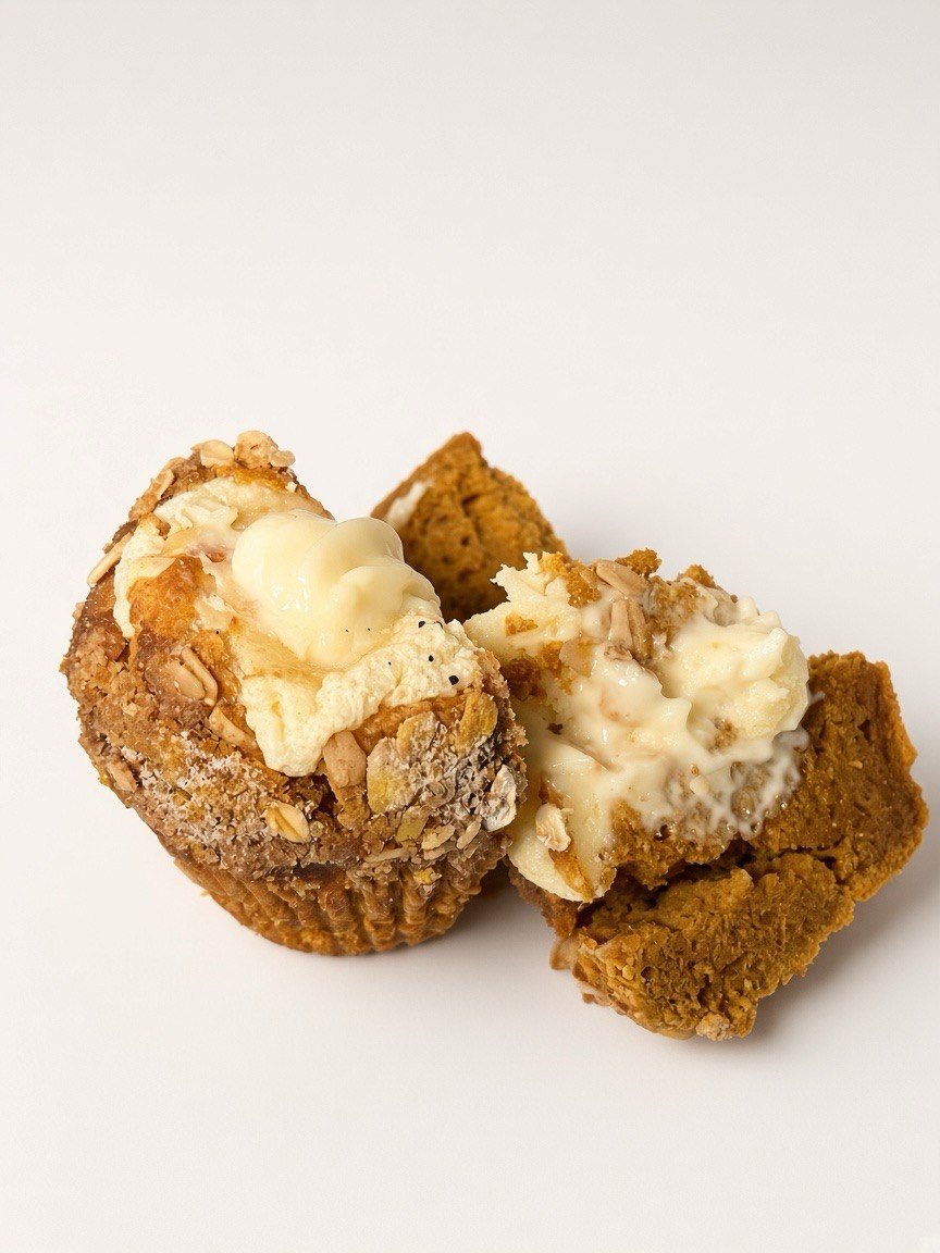 Maison Amoné, cream cheese pumpkin muffin cut open