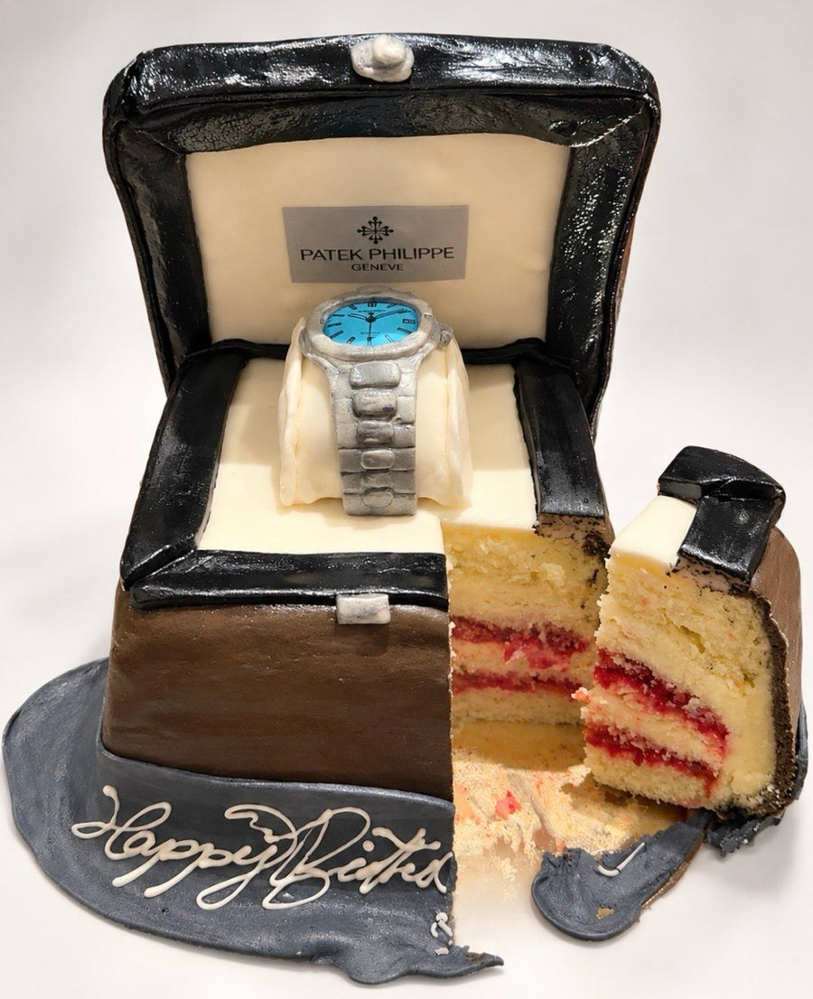 Maison Amoné The Watch Box sculpted cake, detail